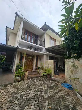 Rumah Cantik 2 Lantai Fully Furnished Lebak Bulus Jakarta Selatan