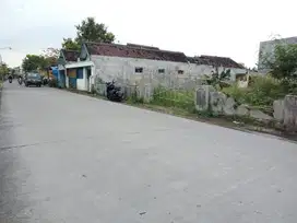 tanah strategis baturan
