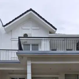 di jual rumah dua lantain siap huni di kota wisata cibubur