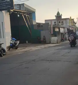 Dijual Lahan + Bangunan Di Mustika Jaya