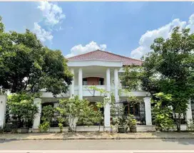 Rumah Mewah Hook Cantik Terawat Dalam Komplek Elite Cinere Dekat Mall