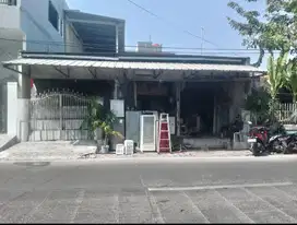 Jual rumah  ada kios bisa untuk tempat usaha di johar baru, koja jakut