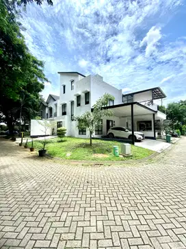 RUDY CEN Dijual rumah di Casajardin hoek semi furnished Casa Jardin