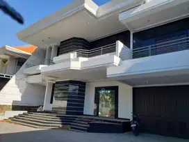 Rumah 2 lantai Pusat Kota Jalan Argopuro SIAP PAKAI Cocok u/ kantor