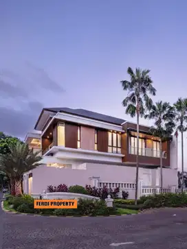 Rumah Mewah Citra Gran Full Furnished, Fasilitas Lift Untuk Kenyamanan