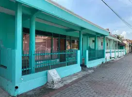 tanah dekat UGM bonus bangunan kost2 di jalan kaliurang km 4,5