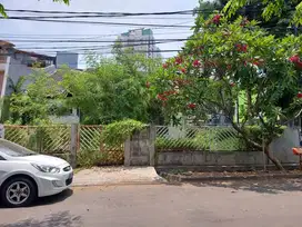 Rumah Tua Hitung Tanah di Kelapa Gading Cocok Bangun Ulang