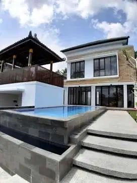 VILLA DENGAN KOLAM RENANG PRIBADI DI BANTUL DENGAN VIEW MENAWAN