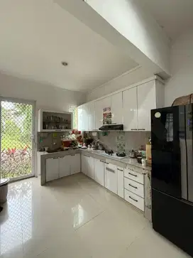 Rumah Luas Posisi Hook Samping Fasum di Bintaro Sektor 9. 15938