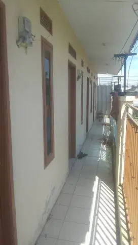 Jual Kontrakan, kios, rumah serta rumah huni dgn total 22 kamar