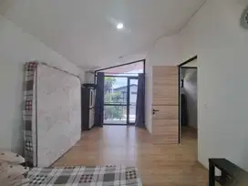 sewa Rumah Cendana Icon Lippo Karawaci sudah Renovasi hadap utara