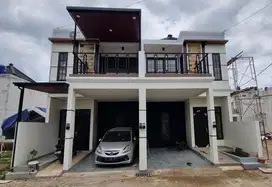 Rumah 2 lantai modern Bali Radar auri - 5 menit Tol Cibubur & LRT