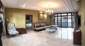 Rumah Mewah Siap Huni Area Strategis Kemang