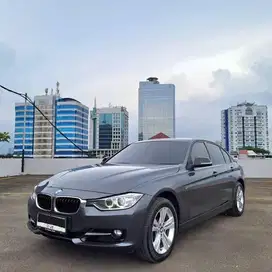 BMW 320i / 320 F30 Sport 2015 Abu Metalik
