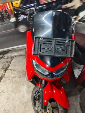 Jual nmax 2022 warna merah keyless