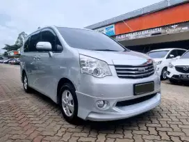HARGA SPESIAL!! TOYOTA NAV1 2.0 V MATIC 2013 SILVER