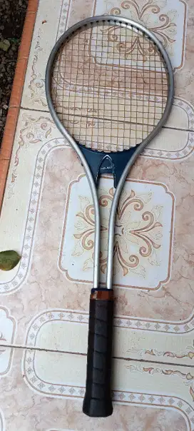 Raket tenis Head