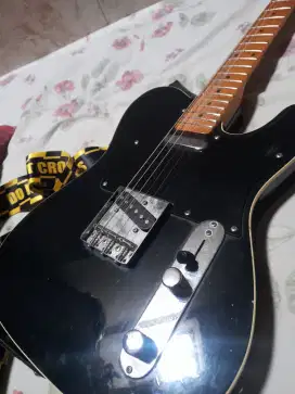 Gitar listrik fender telecaster