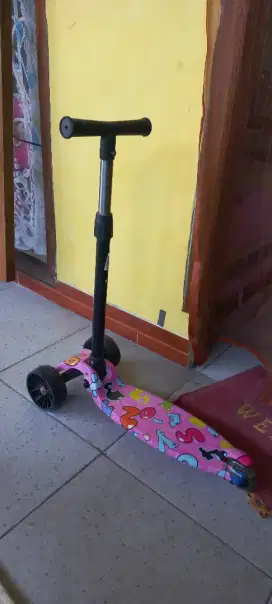 Jual mainan scooter anak