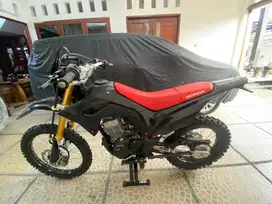 CRF 150 L HITAM