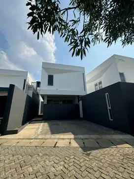 rumah baru siap huni dalam cluster di karang tengah lebak bulus