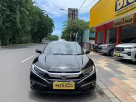 Civic 2020 es turbo
