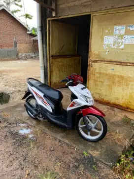 Motor Bekas Honda Beat 2015