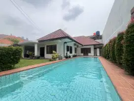 LXMMT 0115 Sewa Rumah Mewah Area Menteng Jakarta Pusat
