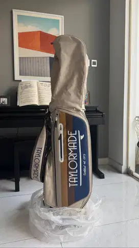 TAYLORMADE GOLF BAG KONDISI MULUS SEPERTI BARU