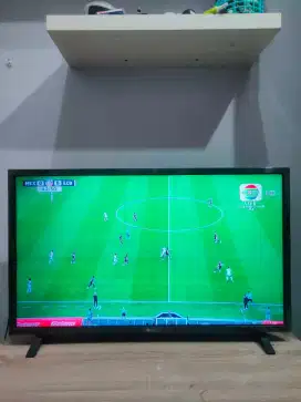 TV Led LG LM550 32inch berikut Stb score