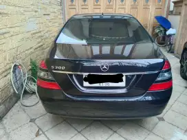 Mercy s300 hitam