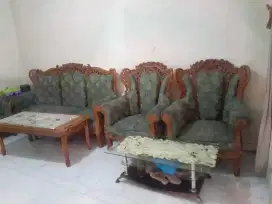 Sofa ruang tamu