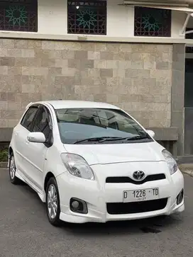 Toyota Yaris S Limited AT 2012