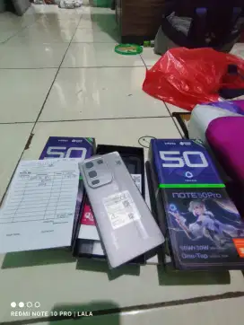 Infinik note 50 pro fullset mulus like new ram 8/256 cas aja ga ORI