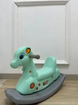 Mainan anak kuda kuda