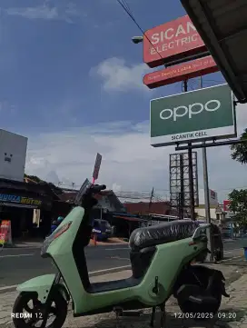 SEPEDA LISTRIK U-WINFLY D70