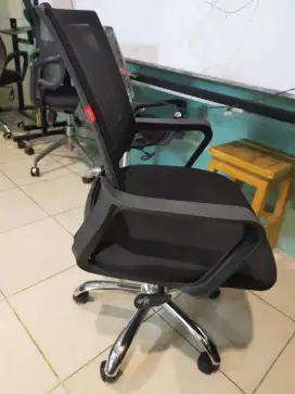 Kursi kantor merek Raton