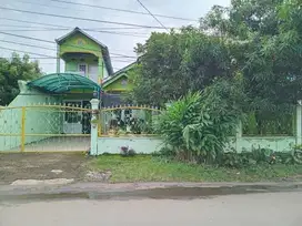 Dijual rumah SHM luas 225 meter 1,5 lantai