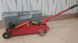 DONGKRAK BUAYA  2TON SIAP PAKAI