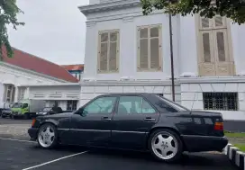 Mercedes Benz W124 300E Sportline