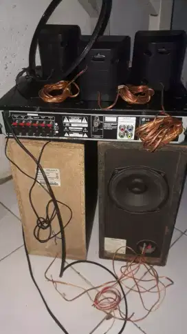 Aksesoris jual home teather merk LG dan subfower merk pioner.