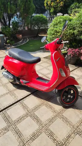 Piaggio Vespa LX iget 125 2017