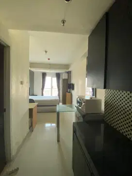 Apartemen Puri Park View tingal bawa koper