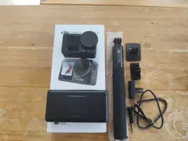 Kamera DJI Osmo Action 4 Adventure Combo Alt Gopro Insta360 Brica