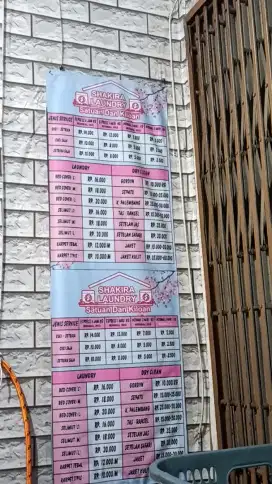 Di butuhkan karyawan laundry bagian setrika uap
