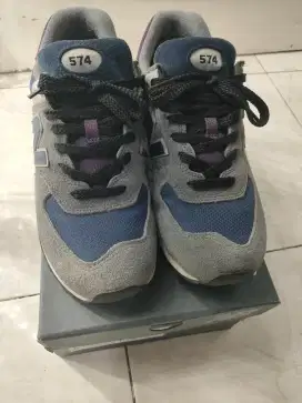 Sepatu sneakers favorit