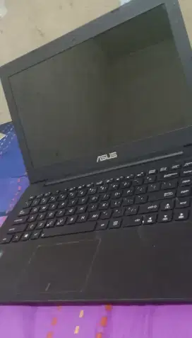 Jual laptop Bekas keadaan Baik