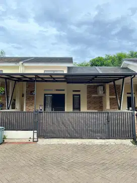 Dijual Rumah Siap Huni Lokasi 10 menit ke The Park Sawangan
