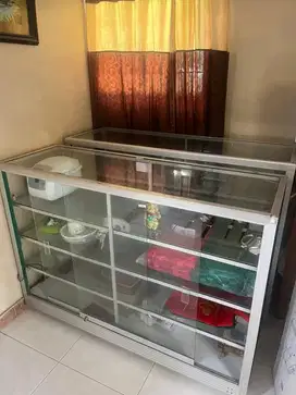 Etalase Kaca Kondisi Mulus