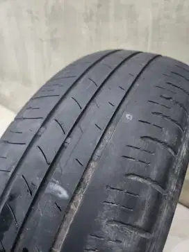 4 Ban Bekas Kondisi 70% Layak Pake DUNLOP ENASAVE ex Innova Reborn